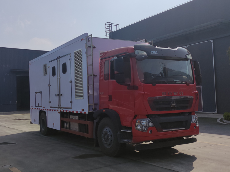 重汽豪沃電源車（4000m3/）小時