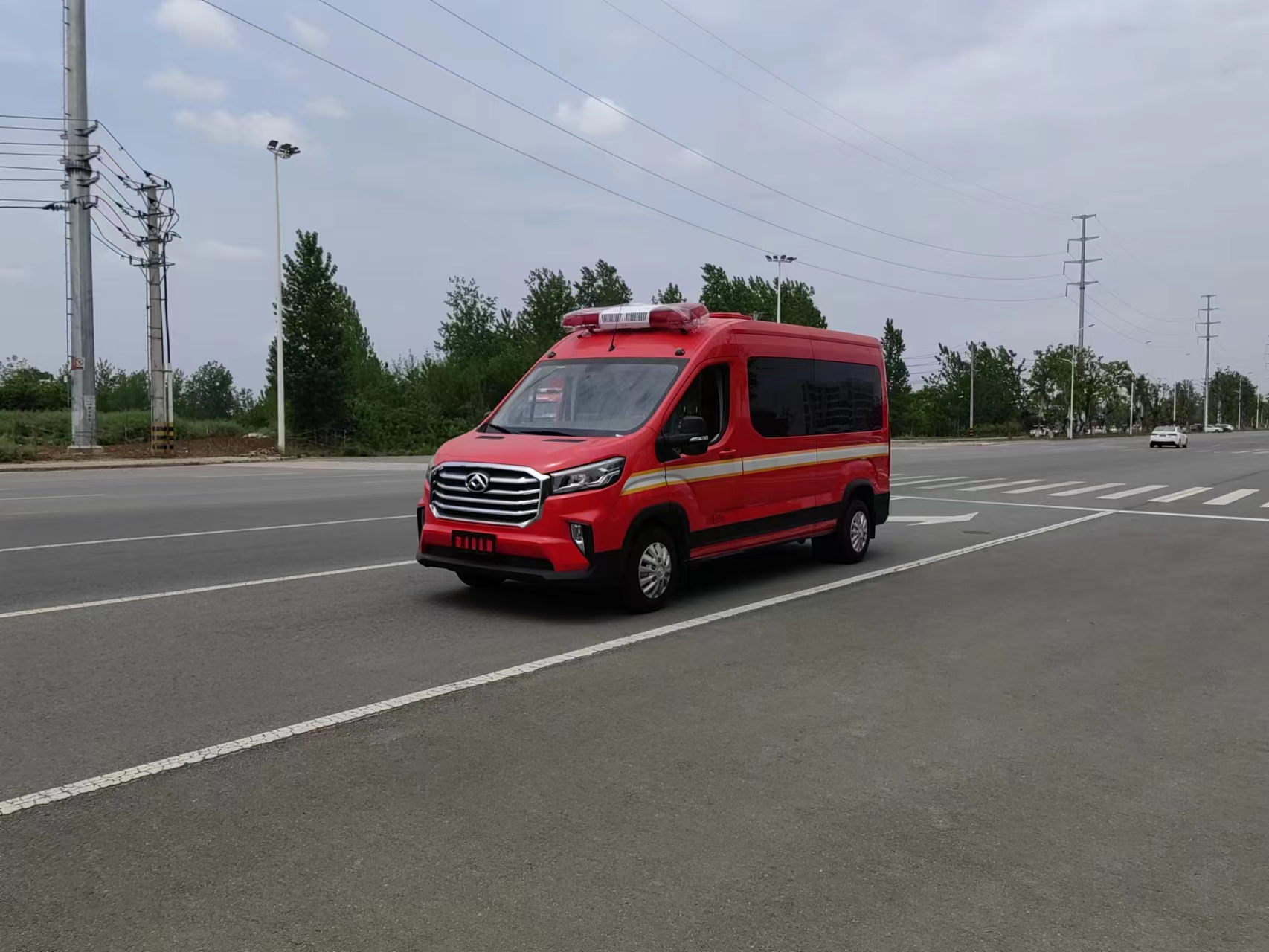 大通運兵車13人