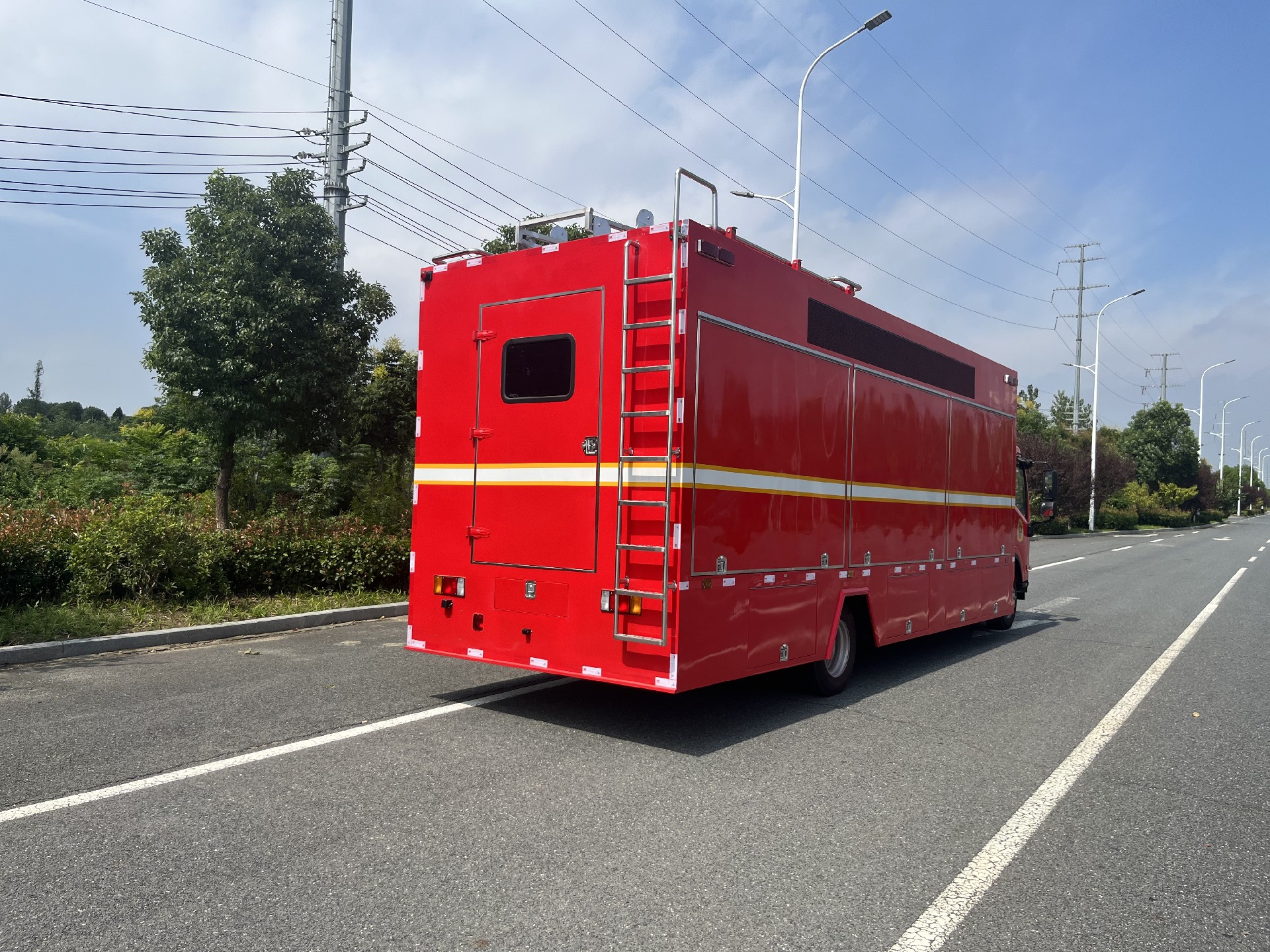 五十鈴消防宣傳車